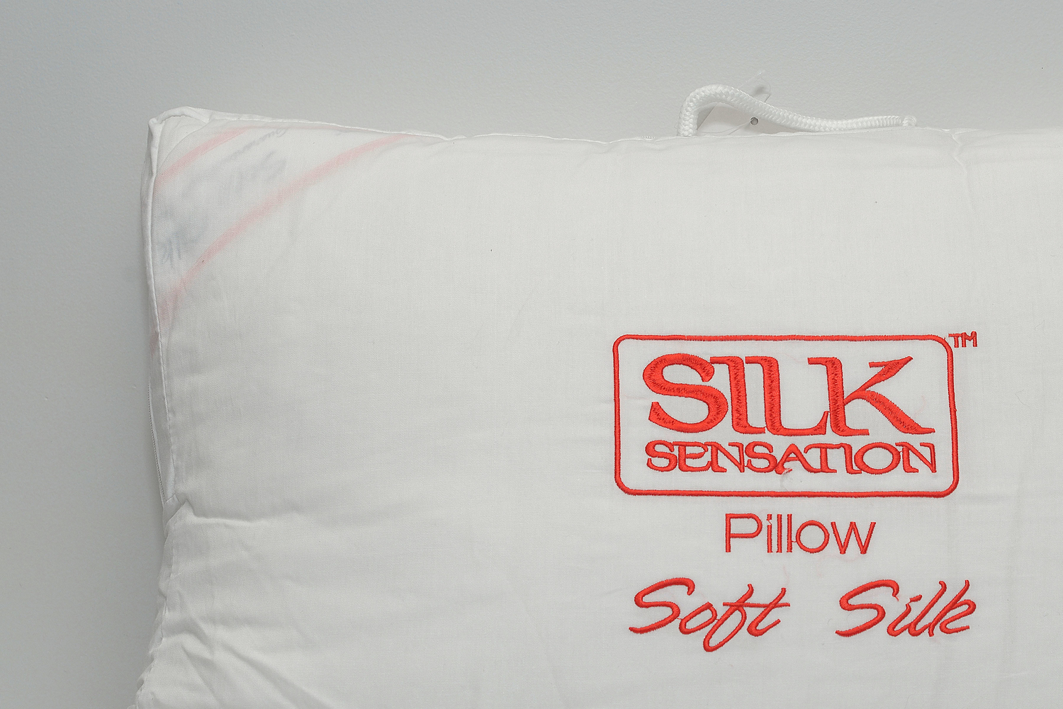 100% Pure Mulberry Silk Pillow - 1350gm image 3